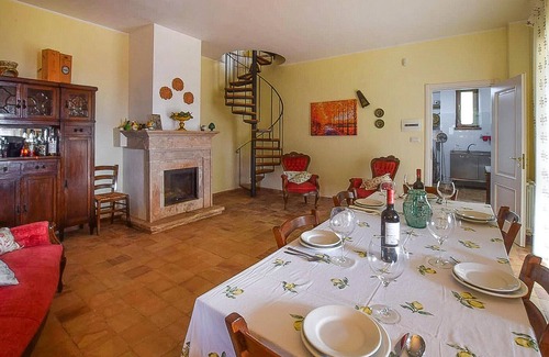 Lungro Casa | Relax to the full in this idyllic vacation home with pool.