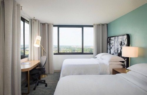 Seybold Hotel | Relax & Unwind! 4 Friendly Units Pool, Close to Miami Cruise Ship Terminals!