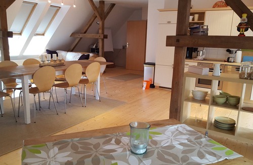 Schoenbeck Casa | Relájate, descansa, reúne recursos en el campo para la vida.