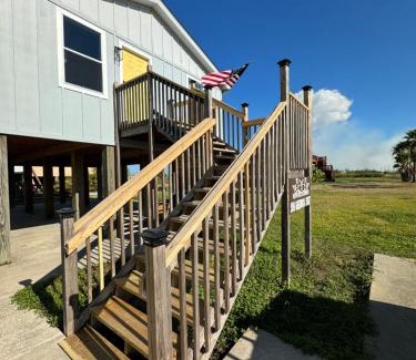 Sabine Pass Casa | Relax & Unwind in a Serene Retreat Near the Beach