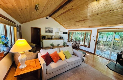 East Falmouth Apartamento | Adorable and very private 1 bedroom 1 bath studio for relaxing