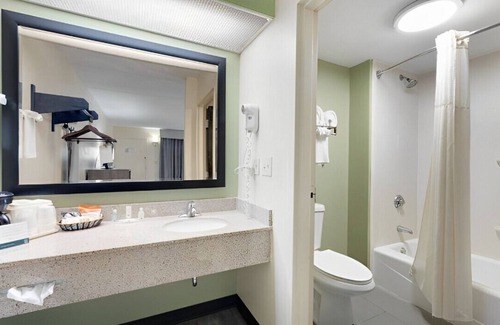 Irondale Casa | Relax & Unwind w/ us in Our Luxury King Room