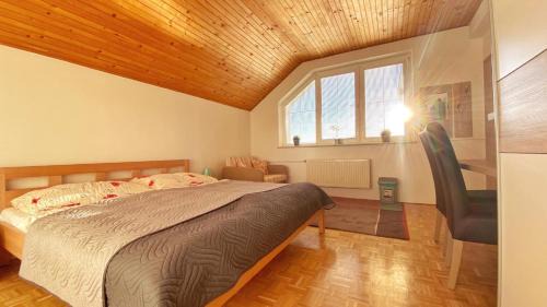 Nova Lesna Casa | Relax Villa Tatry - Wifi/TV, BBQ, Billiard