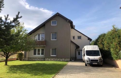 Nova Lesna Casa | Relax Villa Tatry - Wifi/TV, BBQ, Billiard