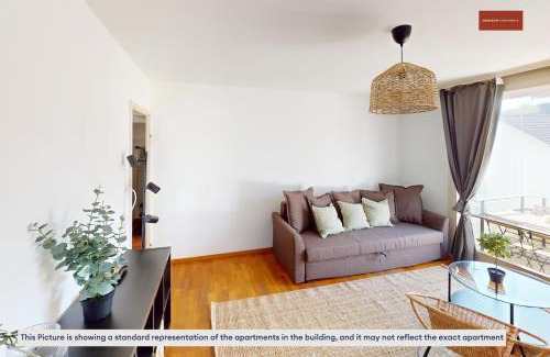 Seebach Apartamento | Relax with Room to Spare 3-Bedroom Zurich Stay