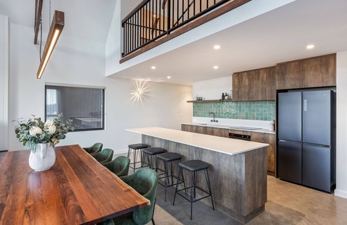Cowaramup Casa | Relax with rural and luxury living in this 4 bedroom home. Close to beach.