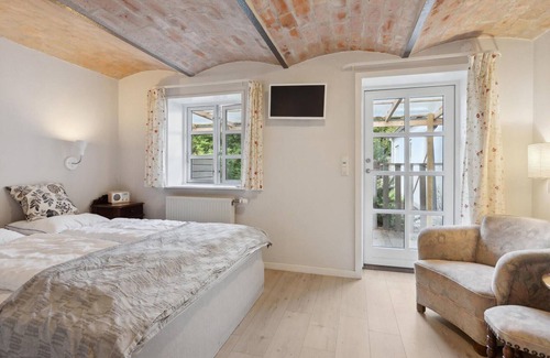 Ringkobing Apartamento | Relax with your family in this cozy vacation home in a West Jutland farmhouse.