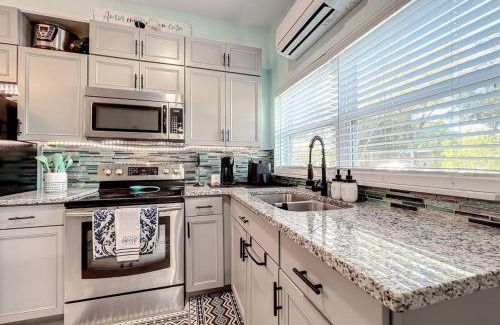 Dover Shores West Casa | Relax & Work 1br By Park Wi-fi Kitchen