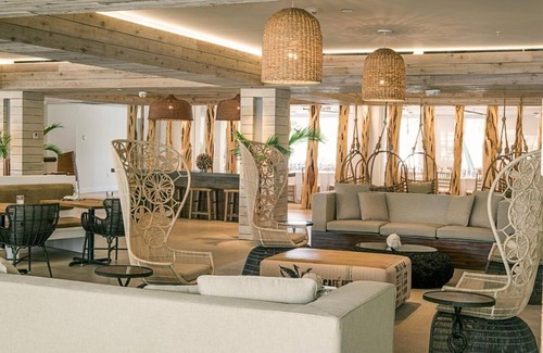 Islamorada Hotel | Relaxation at Its Finest in Islamorada! Free Parking, Swimming Pool!