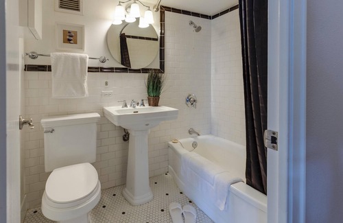South Main Casa | Relaxation at The Med Center