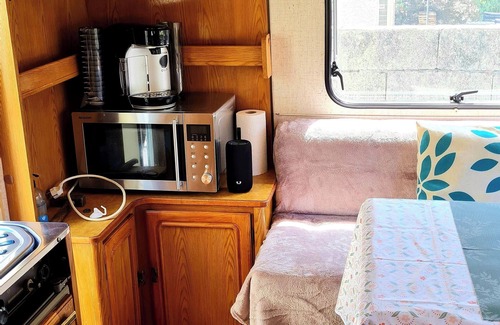 Beze Casa | Relaxation caravan near grotto and washhouse