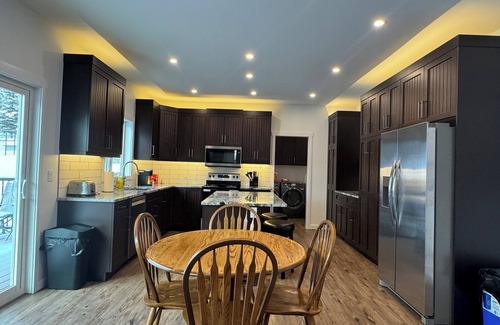 East Kootenay Casa | Relaxation with all amenities!