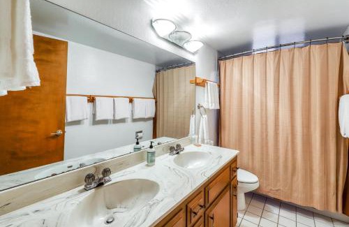 Truckee Casa | Relaxed and Comfortable Family Gathering Home