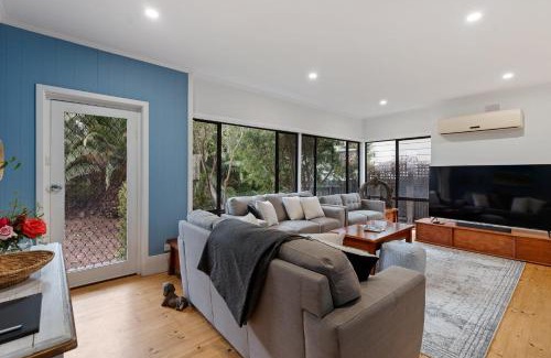 Port Elliot Casa | Relaxed Family Beach House - No Linen Included