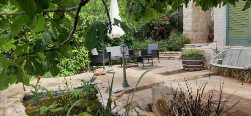 Safed Apartamento | Relaxed garden apartment with Galilee sea view 1