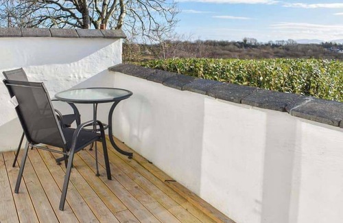 Brynteg Casa | Relaxing 1Br Escape - Near Beaches & Nature Walks