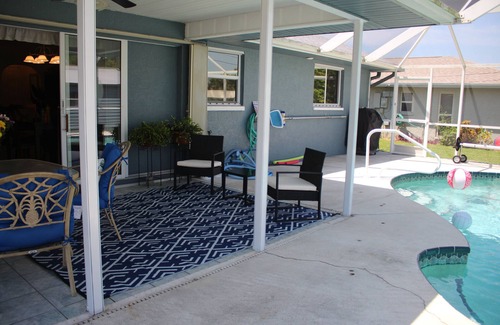 Port Charlotte - Charlotte Harbor Casa | Relaxing 2-bdr 2 bath Home with heated pool, AC, WiFi in quiet Port Charlotte