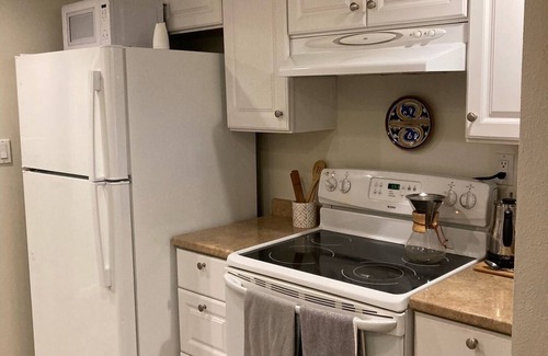 Anderson Island Casa | Relaxing 2 bedroom cottage across the street from beautiful Lake Josephine