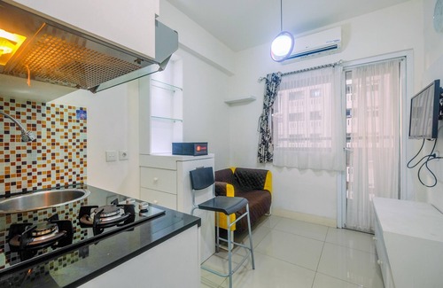 Rawasari Apartamento | Relaxing 2BR at Green Pramuka Apartment
