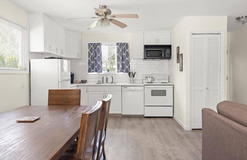 Copake Casa | Relaxing 2BR Lakehouse by CozySuites