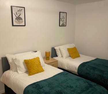 Harlow Casa | Relaxing 3 bed Comfy Garden Retreat In Harlow