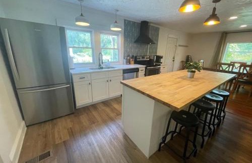 Knoxville Casa | Relaxing 3 Bedroom Home near Downtown