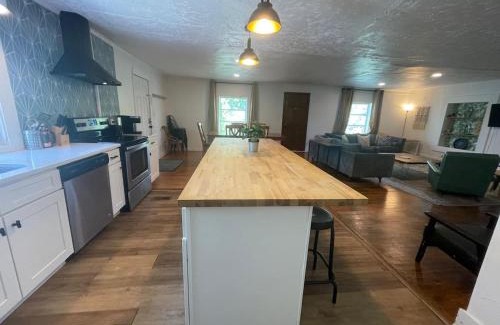 Knoxville Casa | Relaxing 3 Bedroom Home near Downtown
