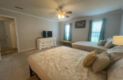 Valdosta Casa | Relaxing 3BR Home in Quiet Neighborhood near SGMC & I-75