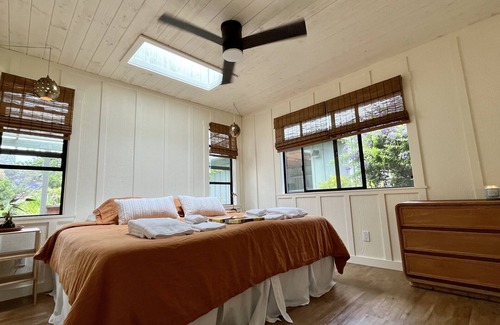 Kapaau Otro | Relaxing 4-Bedroom Farmhouse Retreat on Working Farm