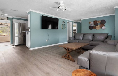 Charlotte Park Casa | Relaxing 4 bedroom home with heated Pool