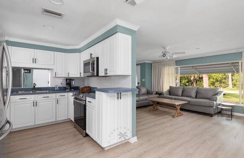 Charlotte Park Casa | Relaxing 4 bedroom home with heated Pool