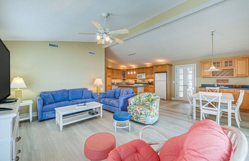 Chocowinity Casa | Relaxing 4 BR River Getaway w/ Boat Dock!