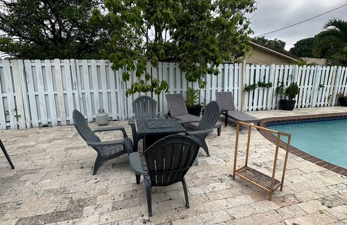 Coral Ridge Isles Casa | Relaxing 4BR 2BA Home With Wifi and Private Pool in Fabulous Fort Lauderdale