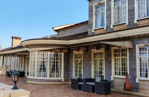 Limuru Casa | Relaxing and Elegant Getaway in Grand Kenyan Presidential Suite | Free Parking