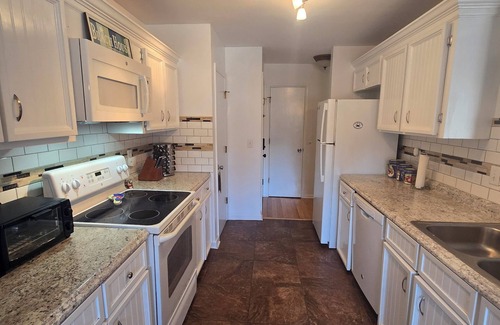 Ocean Ridge Casa | Quiet and comfy first floor condo! Ramp access! Beautiful location!
