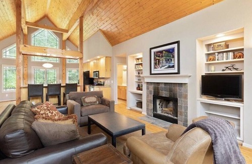 Chestnut Springs Cabina | Relaxing and Quiet Retreat at Wintergreen