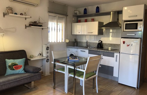 Playas del Palo Apartamento | Relajante Apartamento 1ª Línea Playa El Palo. Soledo y Tranquilo. Wifi