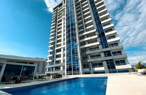 Catedral Apartamento | Relaxing Apt 17th Floor w Balcony Pool A/C Wifi
