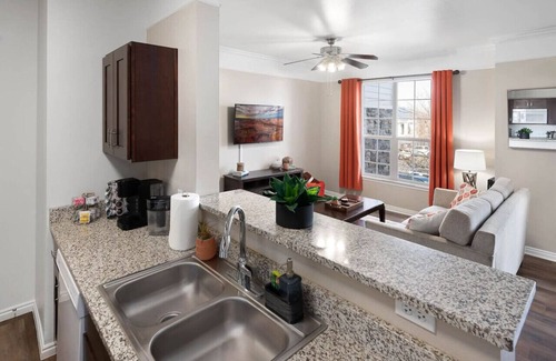 Cottonwood Heights Apartamento | Relaxing Apt *Close to SKIING*HotTub, Gym
