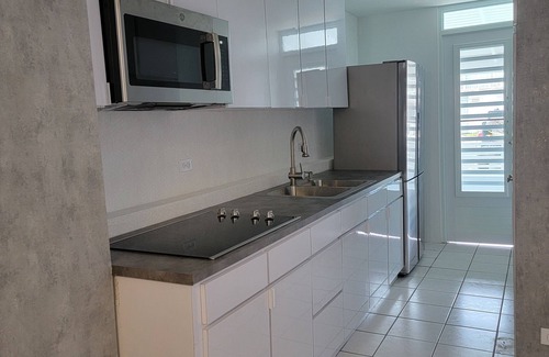 Dorado del Mar Apartamento | Relaxing Beach Condo- 5 min walk to the beach!