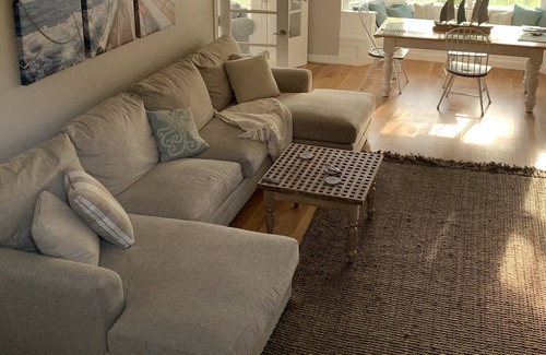 Shoreham Casa | Relaxing Beach Front with deck and fire pit perfect for the family