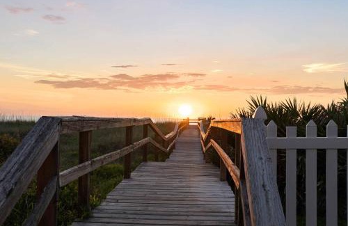Coquina Gables Casa | Relaxing beach getaway just steps to the shore
