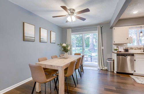 Blue Springs Casa | Relaxing Blue Springs Escape 3BR w/ Outdoor Space