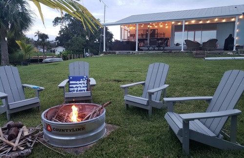 Alva Casa | Relaxing but Adventurous River Front House