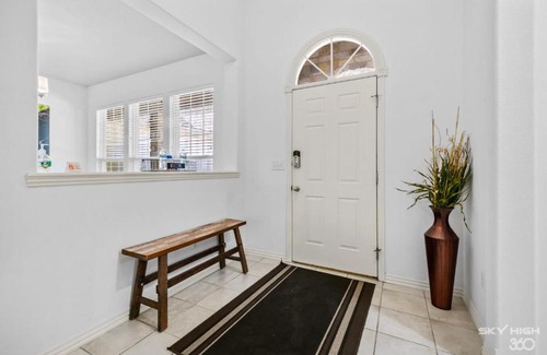 Bella Vista Casa | Relaxing BV Home near Golfing, Hiking, & Lakes