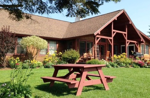 Jeffersonville Cabina | Relaxing Cabin in Vermont Mountains: Near Ski Areas
