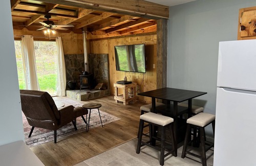Ellijay Cabina | Relaxing Cabin on a Beautiful Mountain Stream