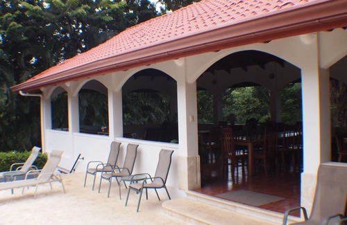 Puerto Carrillo Casa | Relajante Carrillo Bay-Walk to Beach, restaurantes, 3-5 habitaciones, familias o grupos