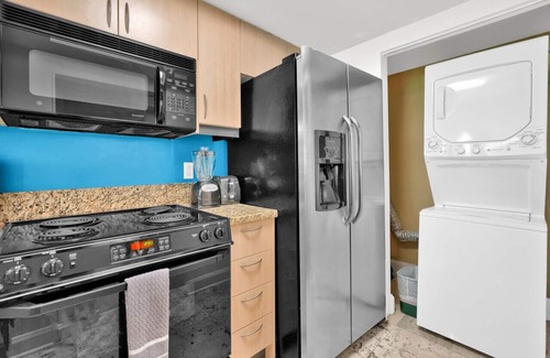 Coconut Grove Apartamento | Relaxing Condo Hotel in the Grove, Free Parking