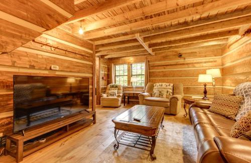 Deerfoot Park Estates Casa | Relaxing Cosby Cabin with Fire Pit and Covered Porch!